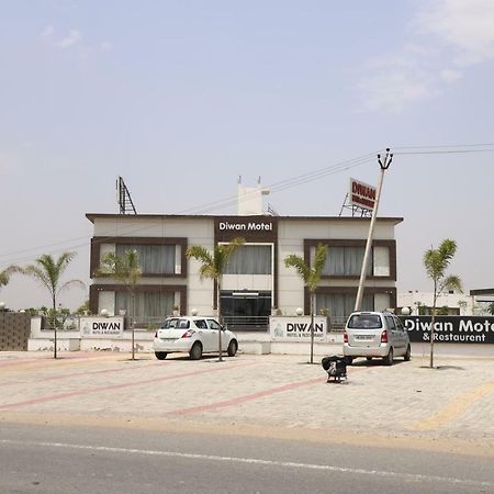 Diwan Hotel And Restaurant Surkhi Екстер'єр фото