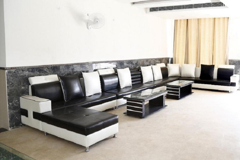 Diwan Hotel And Restaurant Surkhi Екстер'єр фото