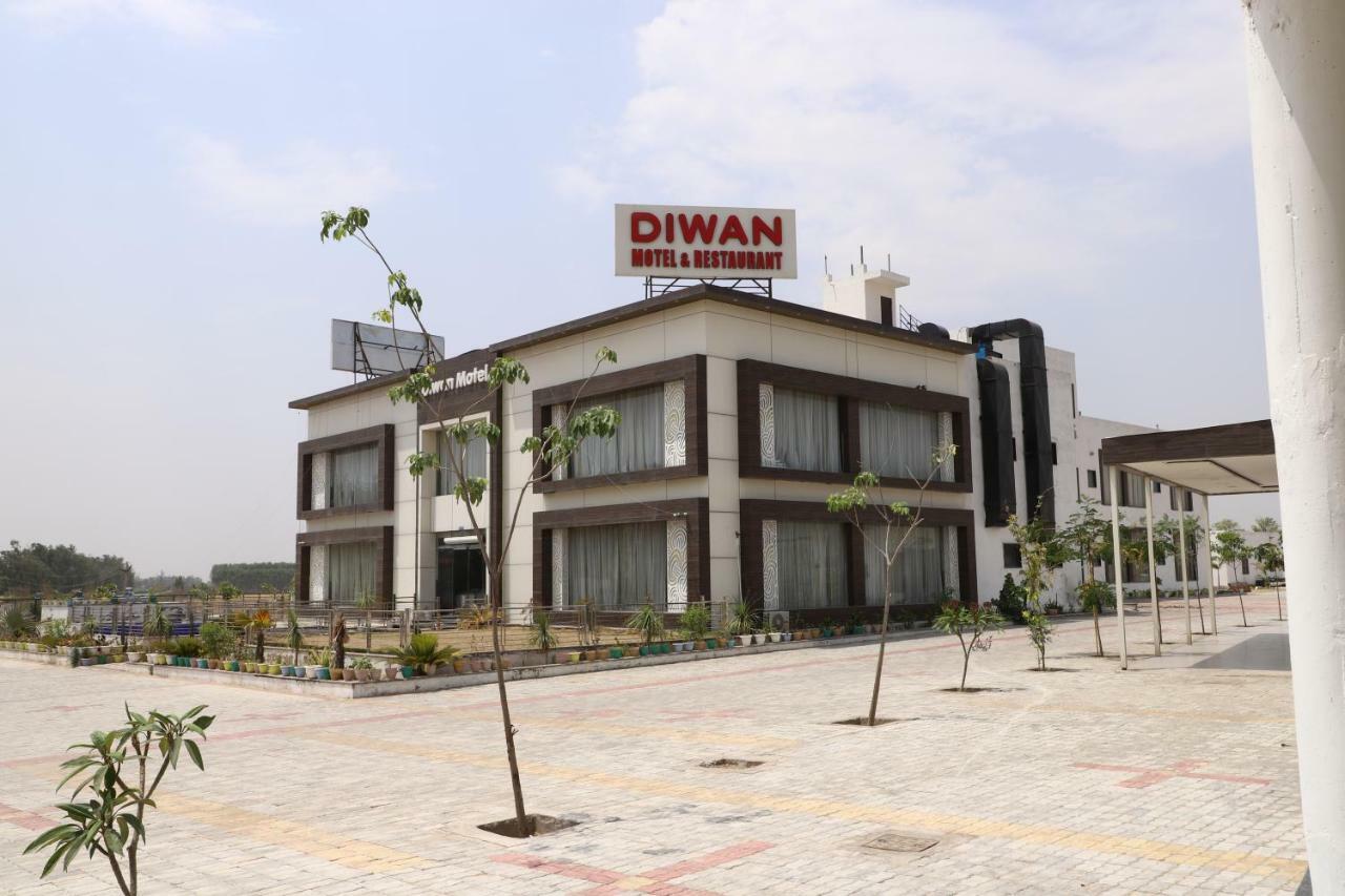 Diwan Hotel And Restaurant Surkhi Екстер'єр фото
