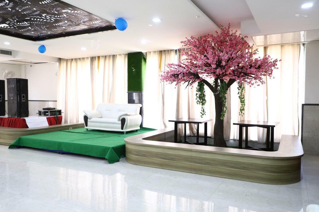 Diwan Hotel And Restaurant Surkhi Екстер'єр фото